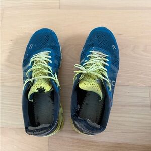 Blue and yellow Sz 10M On Cloud Cloudswift running shoes AS IS